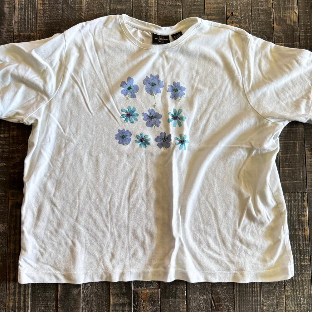 Jenny Buchanan White Cotton Basic T-Shirt Size 2X, Floral Print, Crewneck‎